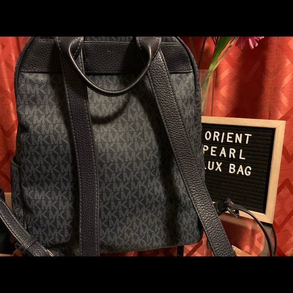 Michael Kors - Picture 4 of 4